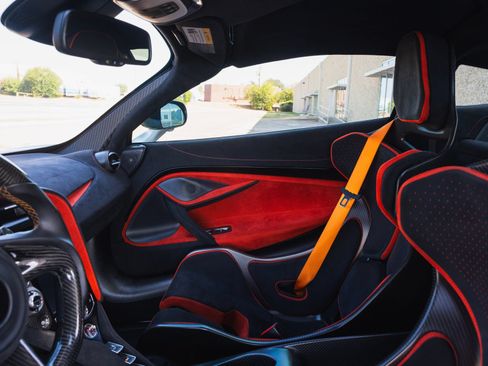 Used 2021 McLaren 765LT RWD image 61