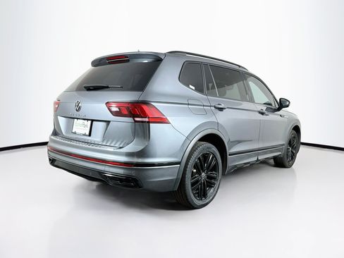 Used 2022 Volkswagen Tiguan SE R-Line FWD image 9
