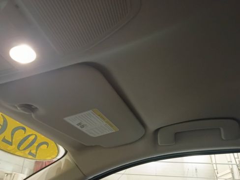 Used 2026 Nissan Kicks SR FWD image 21