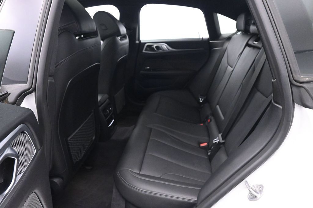 Used 2023 BMW i4 eDrive35 RWD image 14