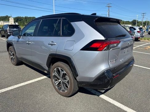Used 2023 Toyota RAV4 XSE w/ Premium Package AWD/4WD image 5