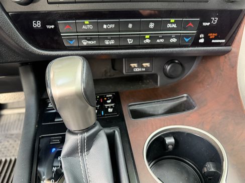 Certified 2022 Lexus RX 350 FWD w/ Premium Package image 24