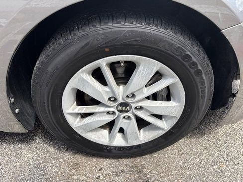 Used 2018 Kia Optima LX FWD image 7