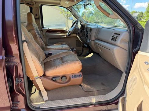 Used 2004 Ford F250 Lariat AWD/4WD image 19