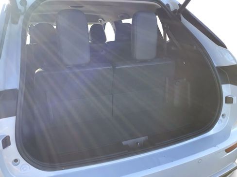 Used 2024 Mitsubishi Outlander SE image 13