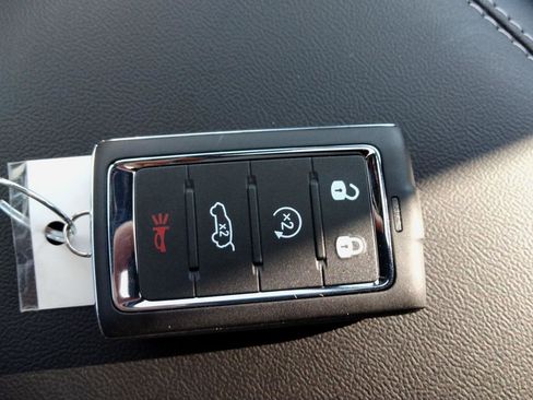 New 2025 Jeep Grand Cherokee L Laredo w/ Luxury Tech Group I image 30