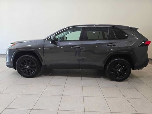 Certified 2023 Toyota RAV4 LE AWD/4WD image 3
