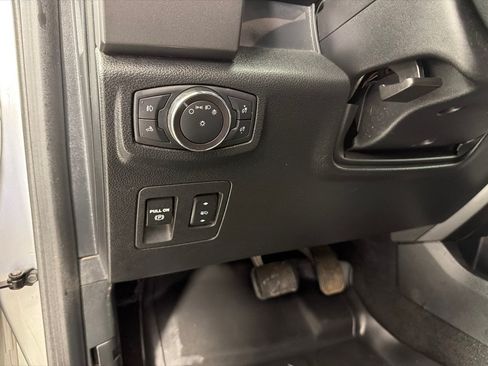 Used 2018 Ford F150 XLT w/ Equipment Group 302A Luxury AWD/4WD image 14