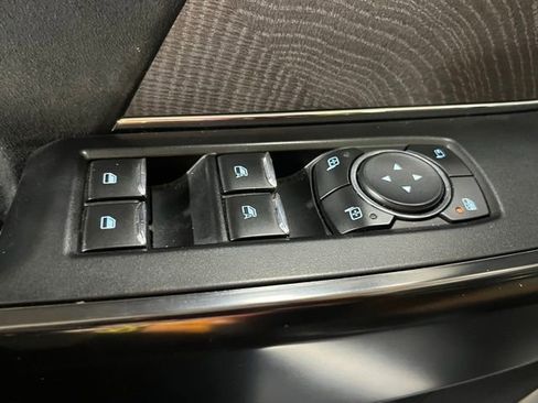 Used 2021 Ford F150 Platinum image 11