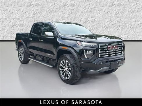 Used 2025 GMC Canyon Denali AWD/4WD image 1