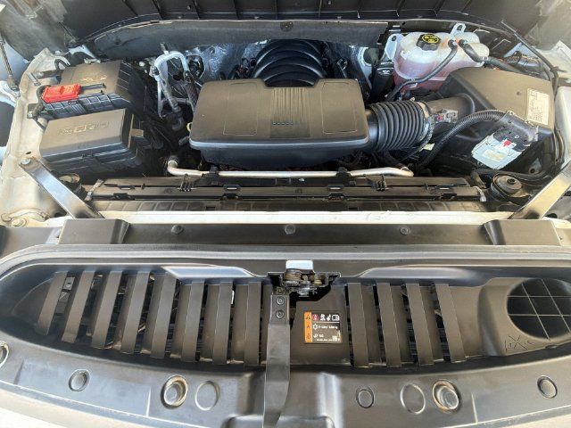 Used 2020 Chevrolet Silverado 1500 RST AWD/4WD image 28