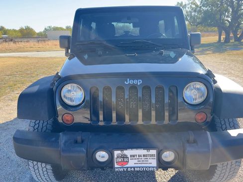 Used 2013 Jeep Wrangler Unlimited Sport w/ Connectivity Group image 4