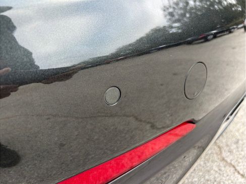 Used 2019 Genesis G70 3.3T Design image 17