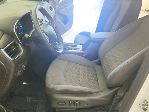 Used 2024 Chevrolet Equinox LT FWD image 24