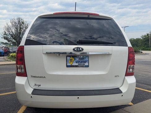 Used 2011 Kia Sedona EX w/ Luxury Pkg FWD image 4