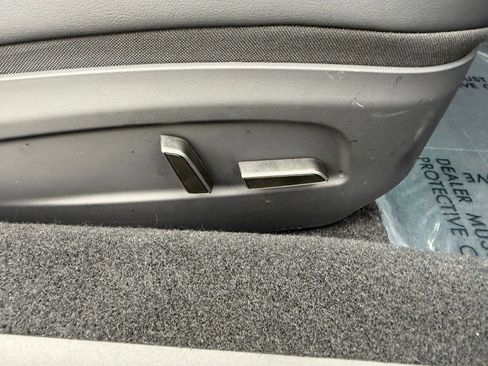 Used 2025 Tesla Model 3 Long Range image 31