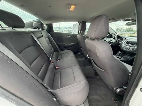Used 2020 Chevrolet Malibu LT FWD image 18