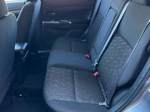 Used 2021 Mitsubishi Outlander Sport SE image 14