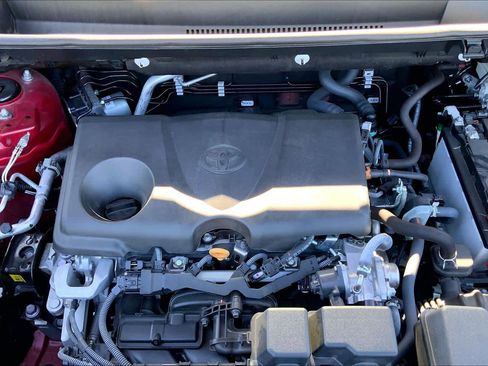 Certified 2025 Toyota RAV4 LE AWD/4WD image 32