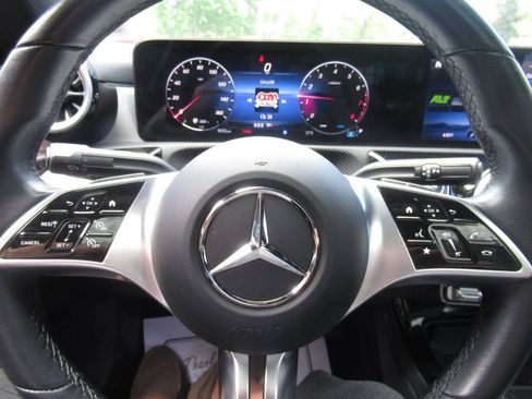 Used 2025 Mercedes-Benz CLA 250 4MATIC image 25