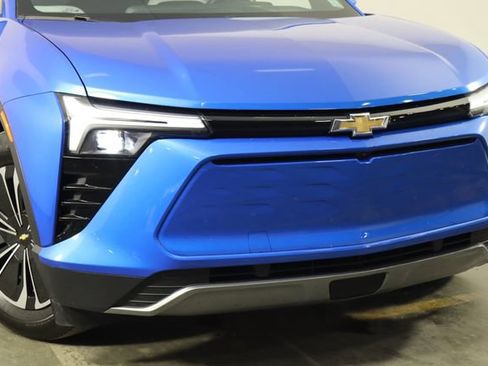 Used 2024 Chevrolet Blazer EV LT AWD/4WD image 45