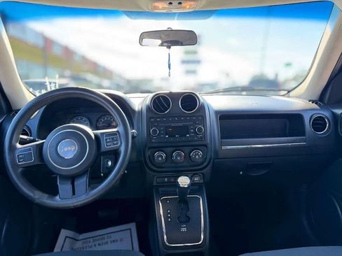 Used 2014 Jeep Patriot Sport w/ Southwest Package image 20