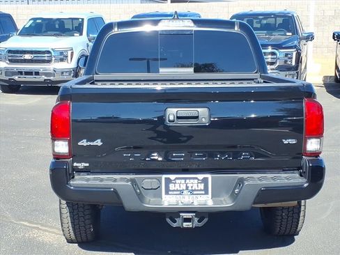 Used 2022 Toyota Tacoma SR5 image 5