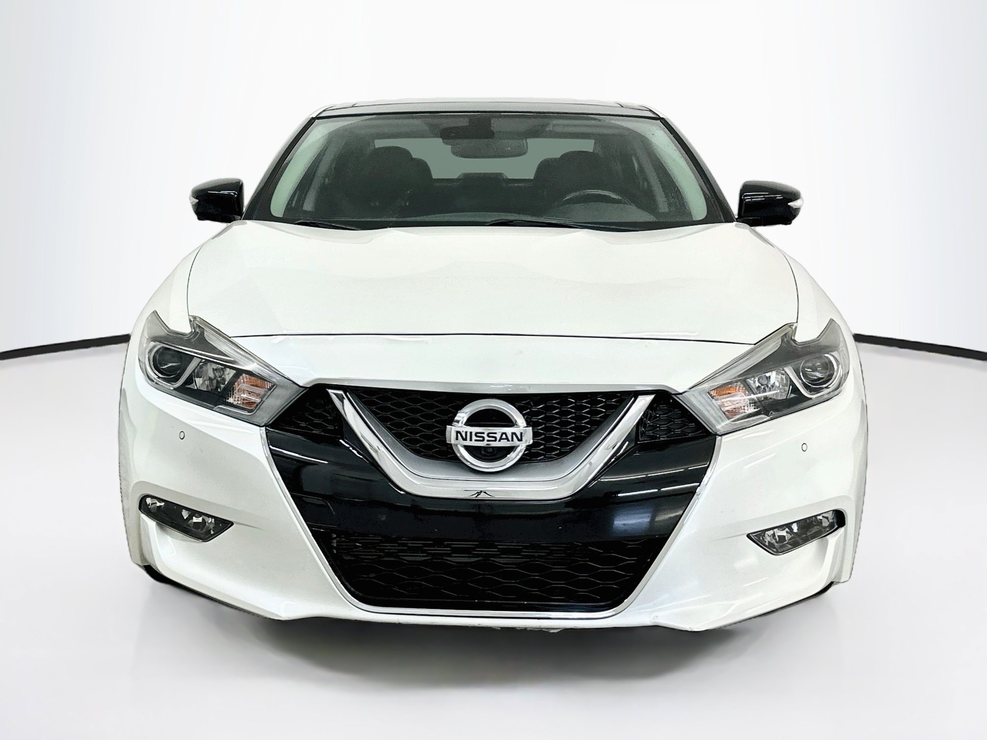 Used 2018 Nissan Maxima Platinum FWD image 2