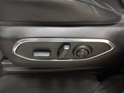 Used 2022 Jeep Wagoneer Series II w/ Convenience Group I AWD/4WD image 37