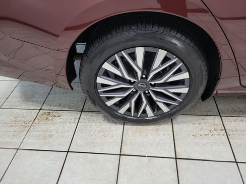 Used 2024 Nissan Altima 2.5 SV image 52