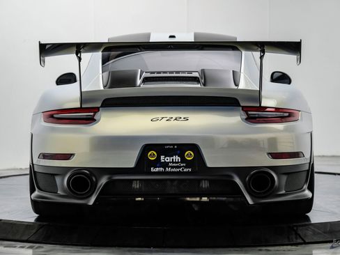 Used 2018 Porsche 911 GT2 RS w/ Weissach Package RWD image 15