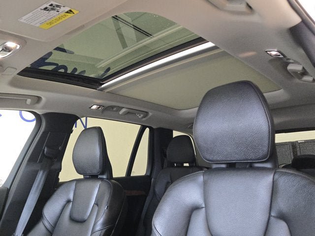 Used 2022 Volvo XC90 T6 Momentum w/ Advanced Package AWD/4WD image 23