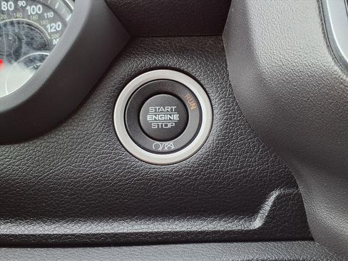 Used 2024 RAM 2500 Big Horn w/ Bed Utility Group image 14