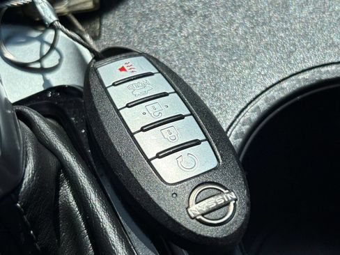 Used 2025 Nissan Altima 2.5 SV FWD image 28