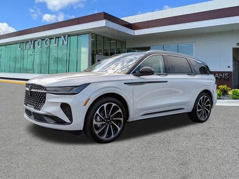 New 2026 Lincoln Nautilus Black Label AWD/4WD image 8
