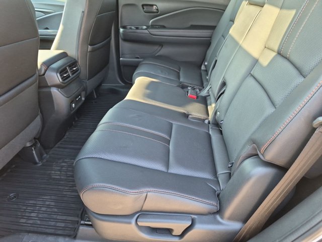 Certified 2024 Honda Passport TrailSport image 19