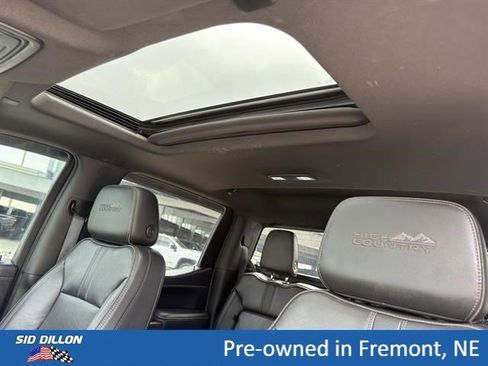 Certified 2021 Chevrolet Silverado 1500 High Country w/ Technology Package AWD/4WD image 18