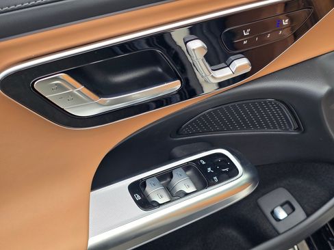 New 2026 Mercedes-Benz E 450 4MATIC Sedan image 33