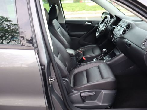 Used 2014 Volkswagen Tiguan SE AWD/4WD image 22