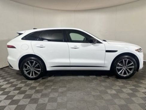 New 2026 Jaguar F-PACE R-Dynamic S image 4