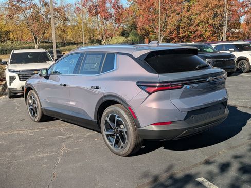 New 2026 Chevrolet Equinox EV LT image 6