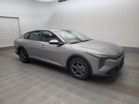 Used 2025 Kia K4 FWD image 11