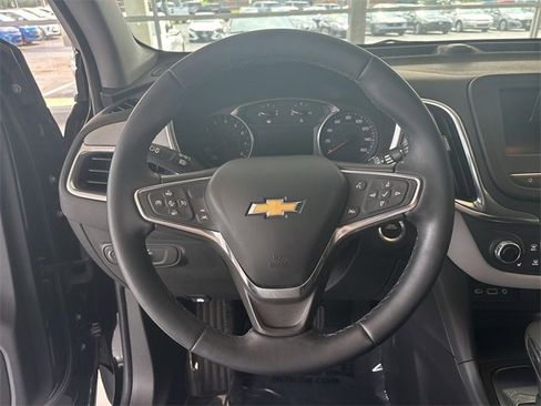 Used 2023 Chevrolet Equinox LT image 31