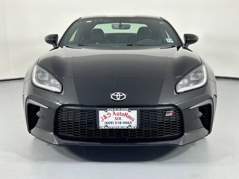 Used 2025 Toyota GR86 Premium w/ Performance Package RWD image 2