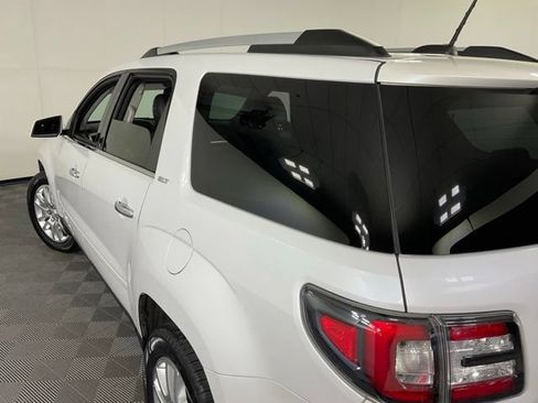 Used 2016 GMC Acadia SLT w/ Premium Edition FWD image 46