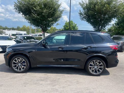 Used 2019 BMW X5 xDrive50i w/ M Sport Package AWD/4WD image 4