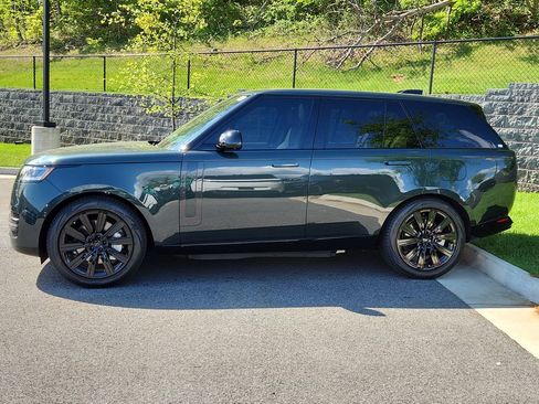 New 2026 Land Rover Range Rover SE AWD/4WD image 6