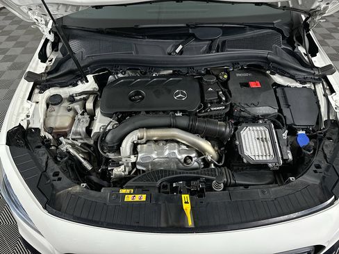 Used 2025 Mercedes-Benz GLA 250 image 31