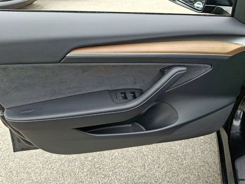 Used 2023 Tesla Model 3 Standard Range RWD image 14