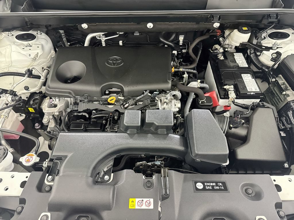 Used 2023 Toyota RAV4 LE AWD/4WD image 27